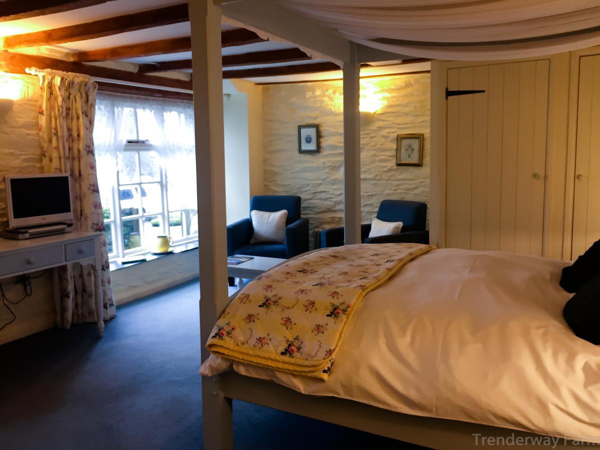 Bed and Breakfast Trenderway Farm à Looe Extérieur photo