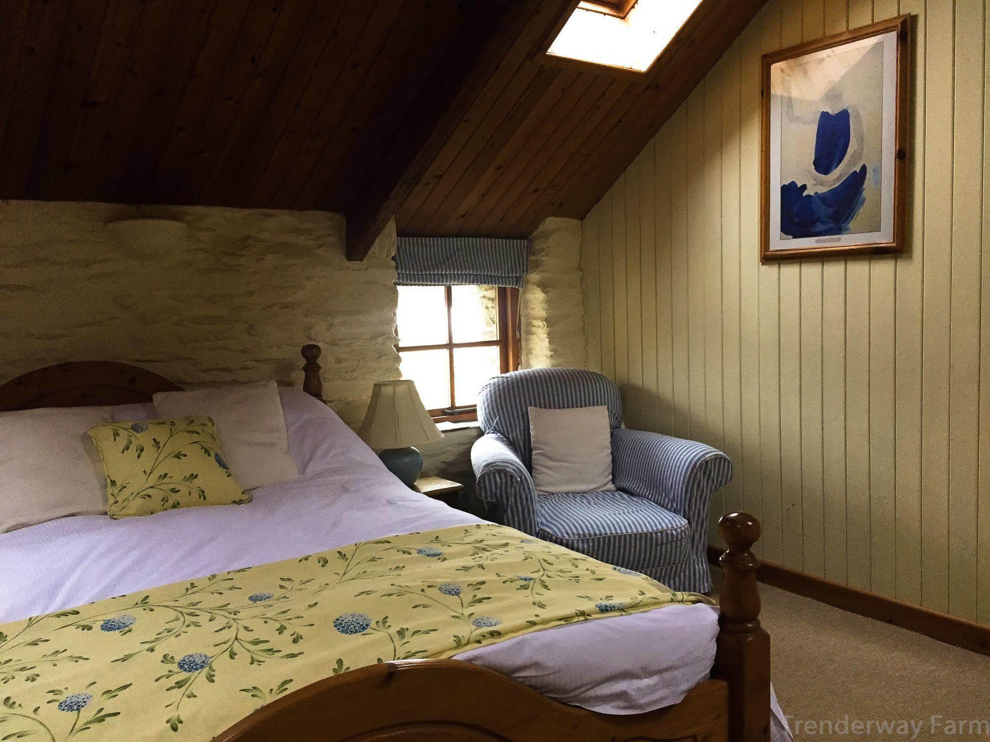 Bed and Breakfast Trenderway Farm à Looe Extérieur photo