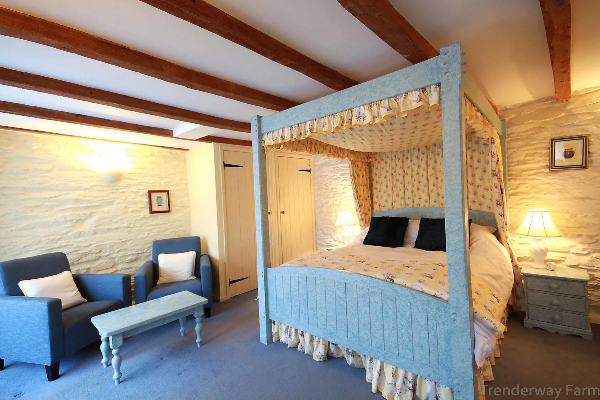 Bed and Breakfast Trenderway Farm à Looe Extérieur photo