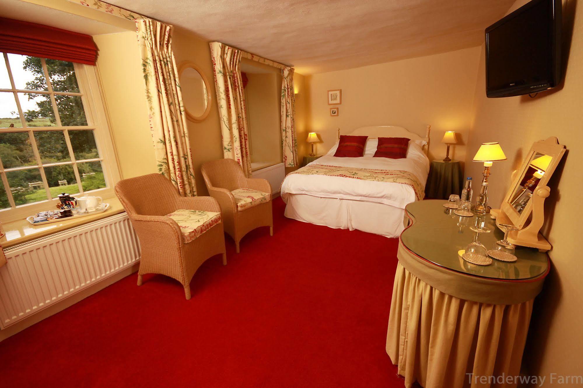 Bed and Breakfast Trenderway Farm à Looe Extérieur photo